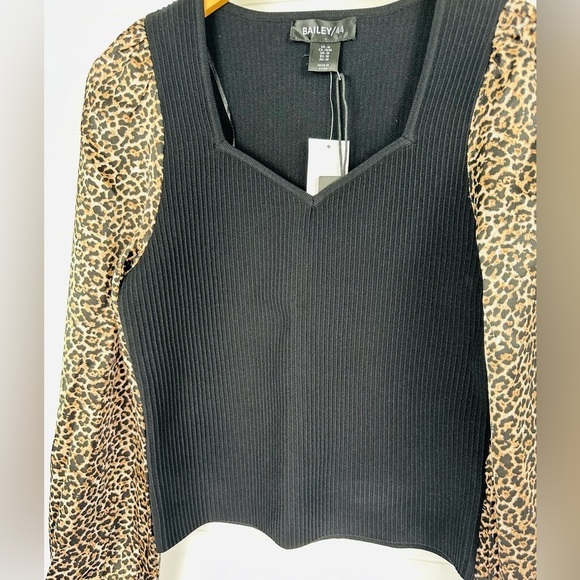 NWT Bailey 44 Animal Print Ribbed Knit Long Sleeve Blouse - Picture 4 of 8